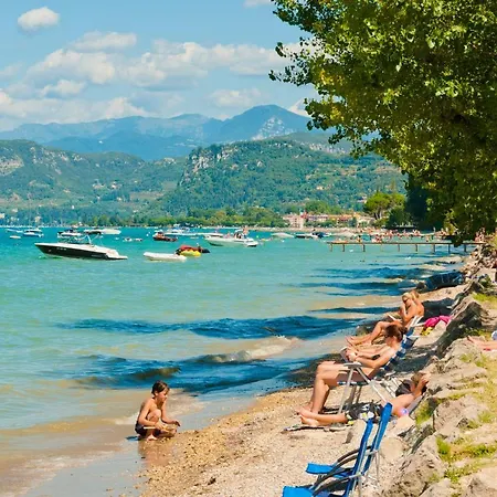 Albatross Mobile Homes On Cisano & San Vito S. P. A. 4* 巴多利诺