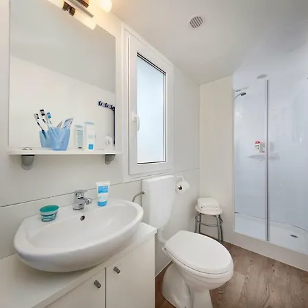 Albatross Mobile Homes On Cisano & San Vito S. P. A. 4* 巴多利诺